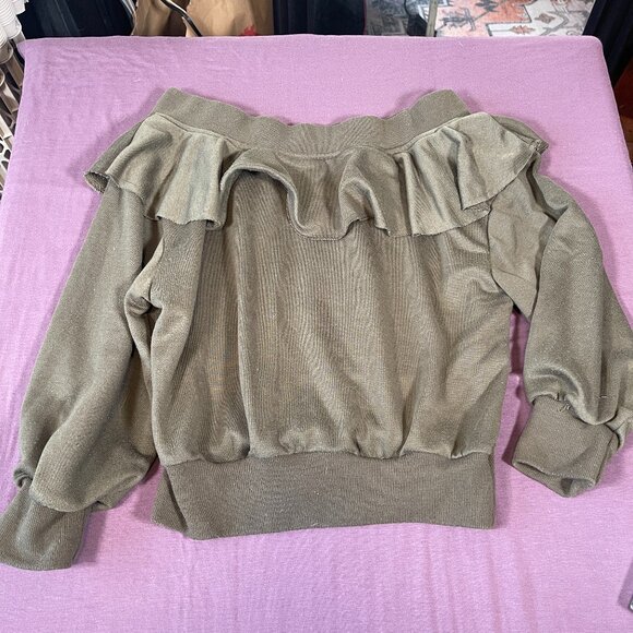 Fashion Nova Olive Green Ruffle Wide Neck Cold Shoulder - Size Small - like NEW - Picture 3 of 5